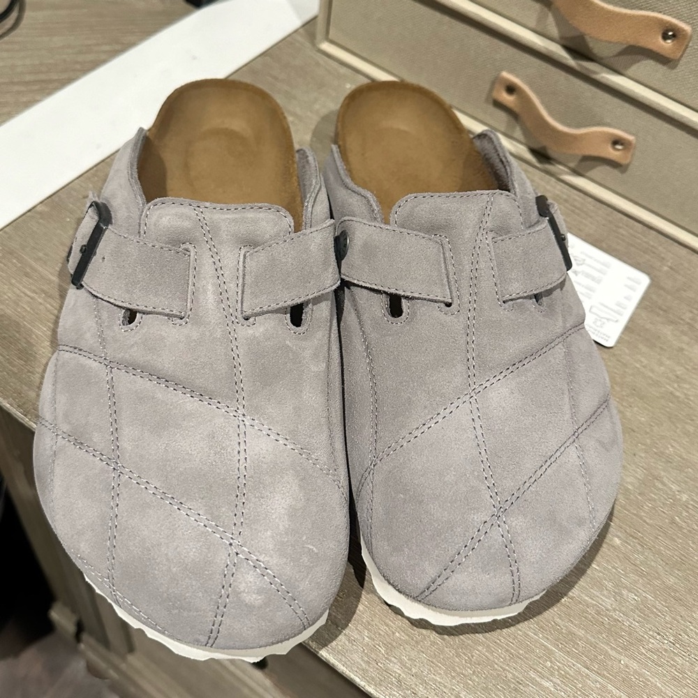 Birkenstock x Jesse Leyva Boston Quilted Leve. Only available in Europe.